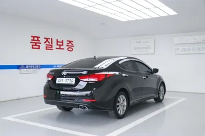 Hyundai Avante 2014, 113361 км, за 3382.78 USD