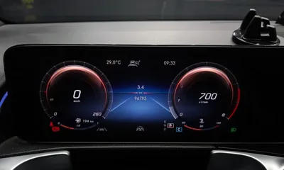 Mercedes-Benz GLB-Class 2023, 96793 км, за 18511.23 USD - фото 8