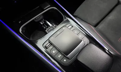Mercedes-Benz GLB-Class 2023, 96793 км, за 18511.23 USD - фото 30