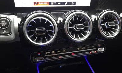 Mercedes-Benz GLB-Class 2023, 96793 км, за 18511.23 USD - фото 31