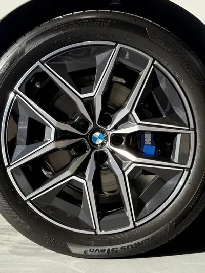 BMW 5-Series 2026, 5500 км, за 44965.21 USD