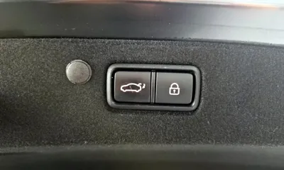 Hyundai Grandeur 2020, 97806 км, за 12553.68 USD - фото 20