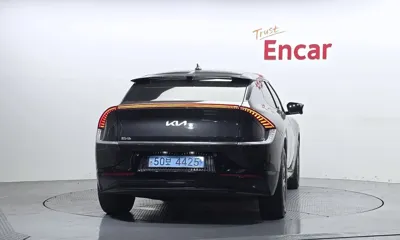 Kia EV6 2023, 114137 км, за 17067.09 USD