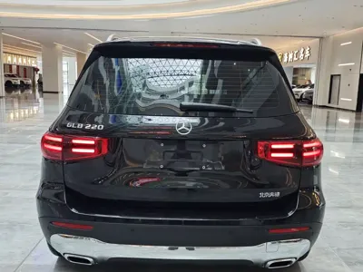 Mercedes-Benz GLB 2024, 16000 км, за 25720.51 USD