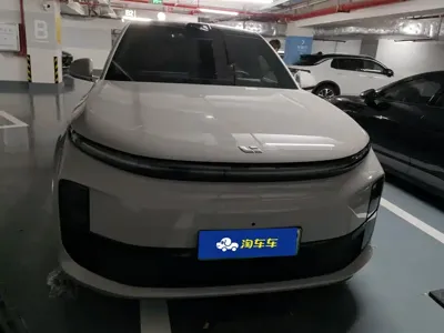 Li Auto Li L6 2025, 28300 км, за 27957.08 USD