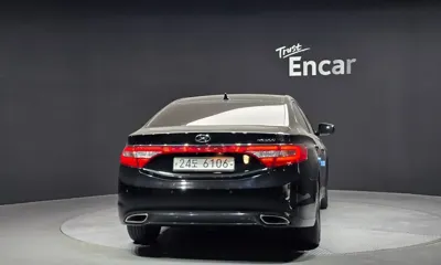 Hyundai Grandeur 2014, 96805 км, за 5279.15 USD