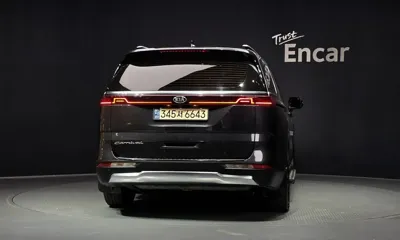 Kia Canival 2021, 77923 км, за 16870.16 USD
