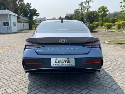 Hyundai Elantra 2025, 3800 км, за 10856.18 USD