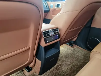 Li Auto Li L6 2024, 51000 км, за 24793.79 USD