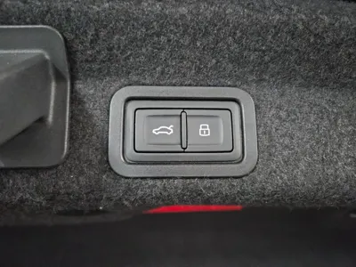 Audi A6 2020, 146572 км, за 17395.3 USD - фото 20