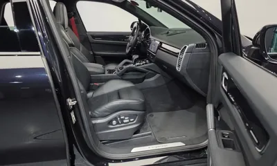 Porsche Cayenne 2019, 100023 км, за 37875.8 USD - фото 11