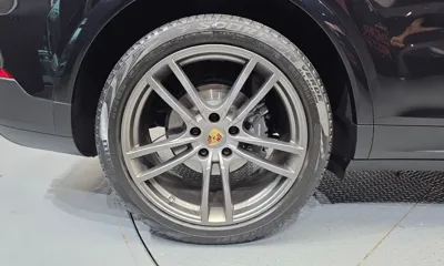 Porsche Cayenne 2019, 100023 км, за 37875.8 USD - фото 21