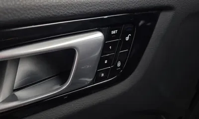 Porsche Cayenne 2019, 100023 км, за 37875.8 USD - фото 28