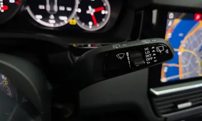 Porsche Cayenne 2019, 100023 км, за 37875.8 USD - фото 31