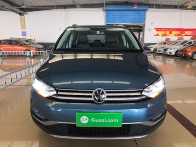 Volkswagen Touran 2022, 33000 км, за 18874 USD - фото 3