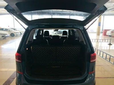 Volkswagen Touran 2022, 33000 км, за 18874 USD - фото 18