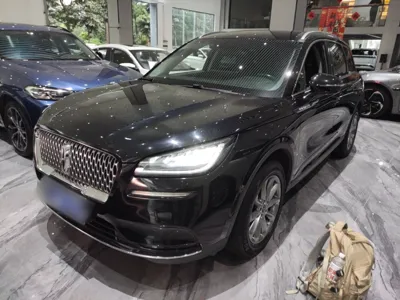Lincoln Corsair · 2021 год