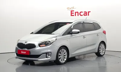 Kia Carens · 2015 год