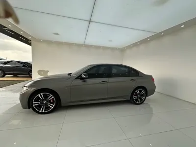 BMW 3 Series 2018, 91000 км, за 10564.83 USD