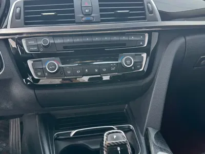 BMW 3 Series 2018, 91000 км, за 10579.19 USD - фото 8