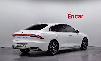 Hyundai Grandeur 2020, 21990 км, за 17178.72 USD