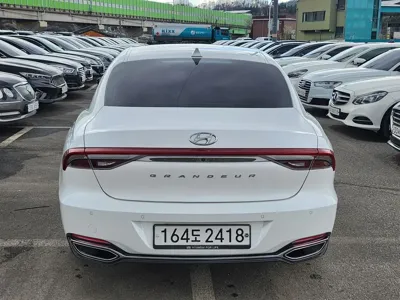 Hyundai Grandeur 2020, 38438 км, за 15302.46 USD
