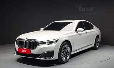 BMW 7-Series · 2021 год