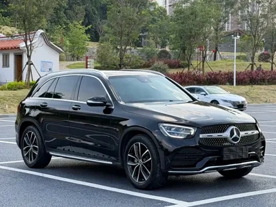 Mercedes-Benz GLC 2020, 48000 км, за 29174.32 USD