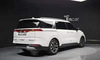 Kia Canival 2021, 130181 км, за 14113.17 USD