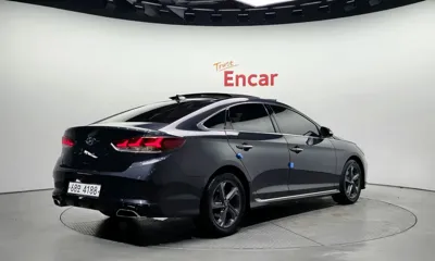 Hyundai Sonata 2018, 107554 км, за 6830.61 USD