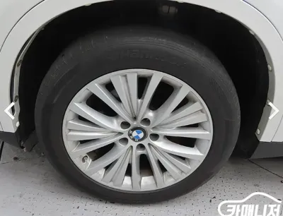 BMW X5 2017, 88152 км, за 19627.15 USD