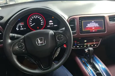 Honda Vezel 2019, 73300 км, за 10883 USD - фото 12
