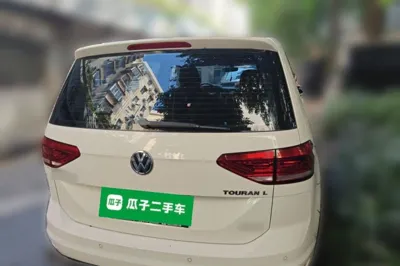 Volkswagen Touran 2016, 42500 км, за 10910 USD - фото 5