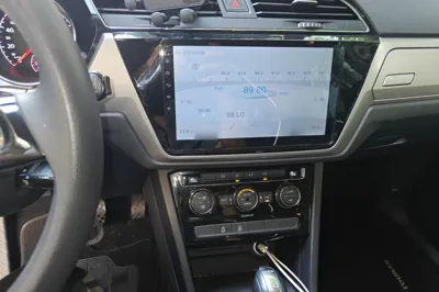 Volkswagen Touran 2016, 42500 км, за 10910 USD - фото 12