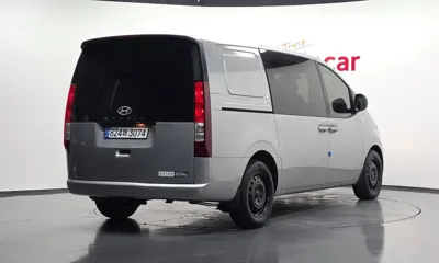 Hyundai Staria 2022, 85644 км, за 12286.29 USD