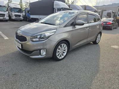 Kia Carens 2014, 210573 км, за 3239.03 USD