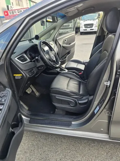 Kia Carens 2014, 210573 км, за 3239.03 USD - фото 17