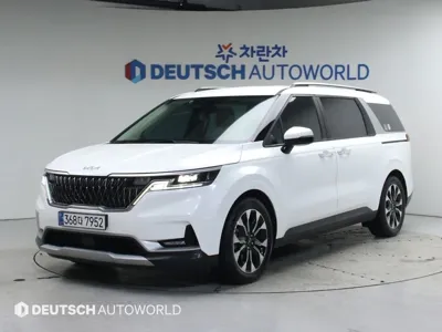 Kia Canival · 2023 год