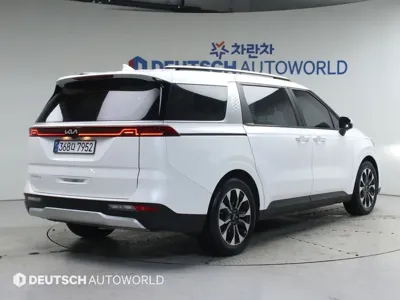 Kia Canival 2023, 86724 км, за 15032.17 USD