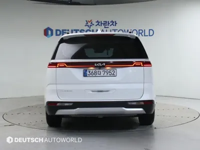 Kia Canival 2023, 86724 км, за 15032.17 USD
