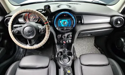 MINI Cooper 2019, 116813 км, за 4948.79 USD - фото 7