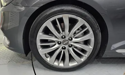 Genesis G80 2019, 199009 км, за 10733.81 USD