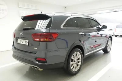 Kia Sorento 2018, 187457 км, за 8467.9 USD