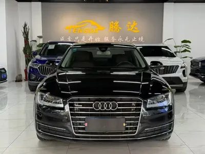 Audi A8 2015, 180000 км, за 16597.68 USD