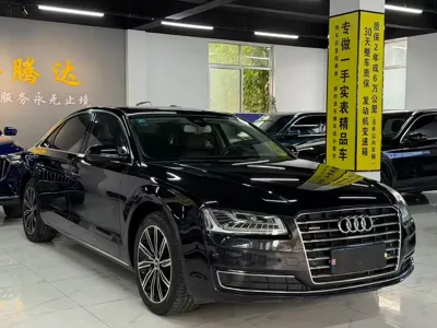 Audi A8 2015, 180000 км, за 16597.68 USD