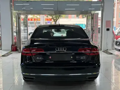 Audi A8 2015, 180000 км, за 16597.68 USD