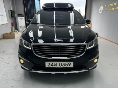 Kia Canival 2017, 119101 км, за 9446.26 USD