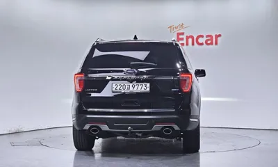Ford Explorer · 2018 год