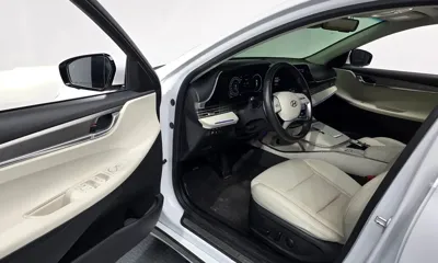 Hyundai Grandeur 2023, 50714 км, за 17003.27 USD - фото 10