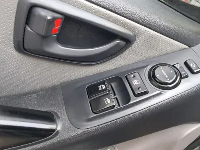 Hyundai Starex 2018, 130073 км, за 9787.17 USD - фото 8